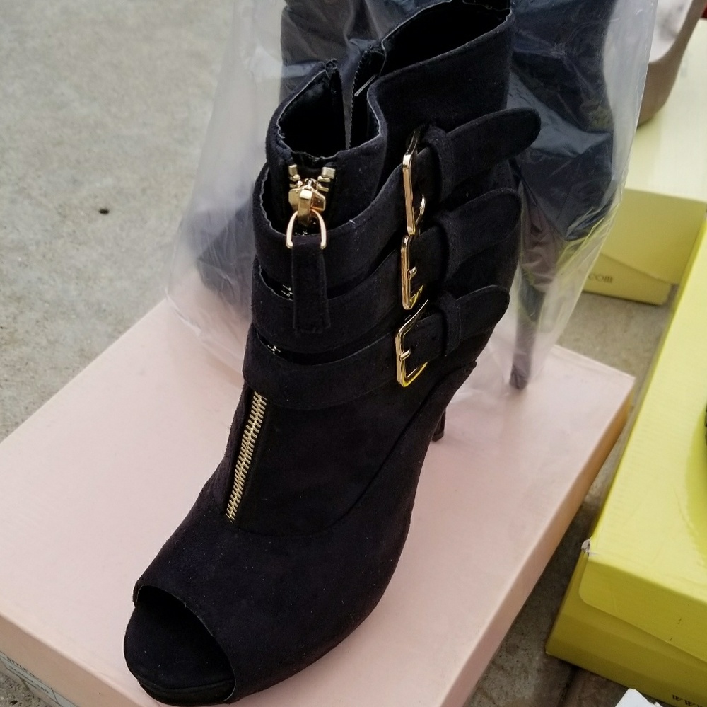 NEW WILD DIVA HEELS